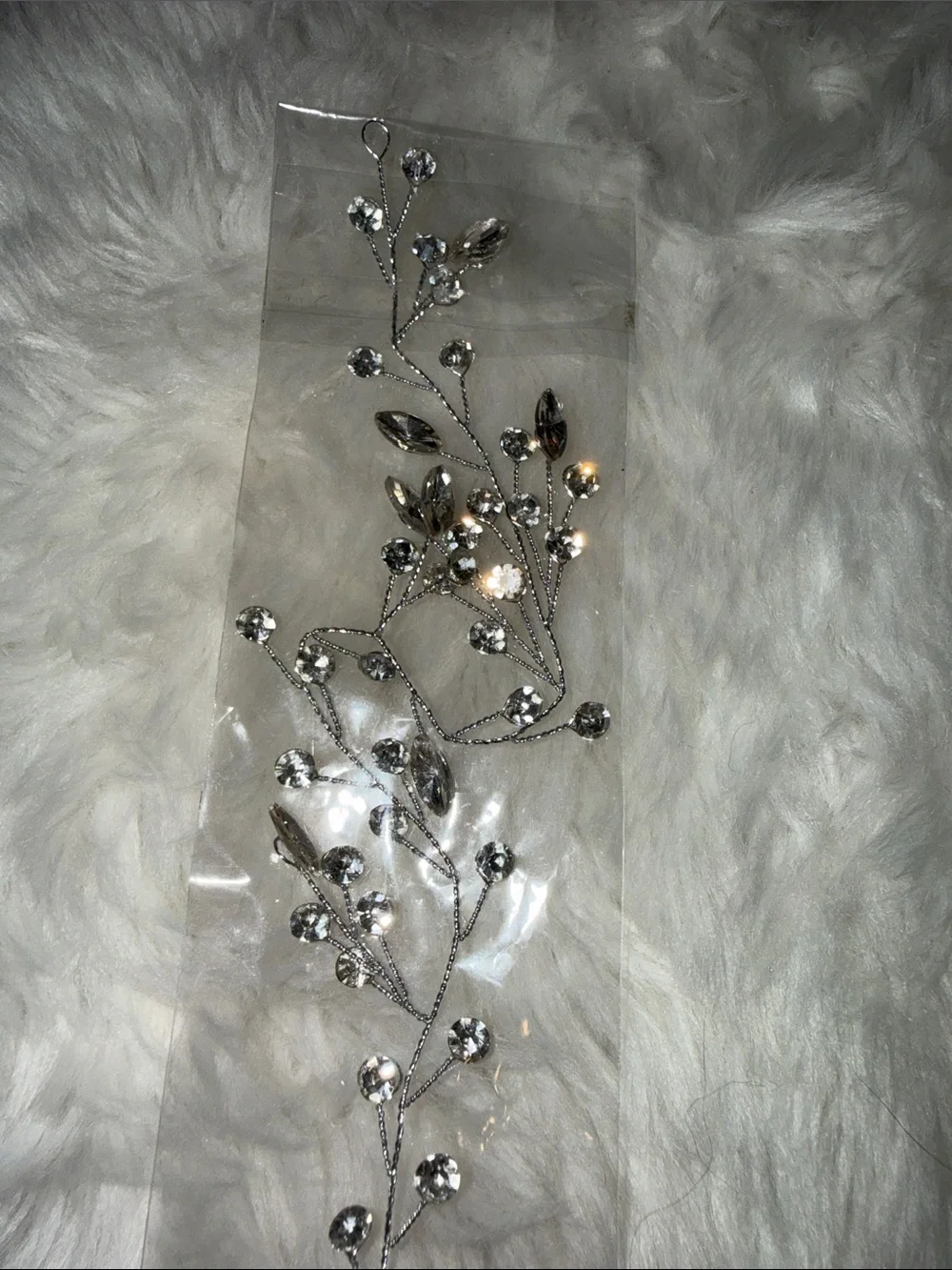 Delicate Crystal Vine Hairpiece - Silver